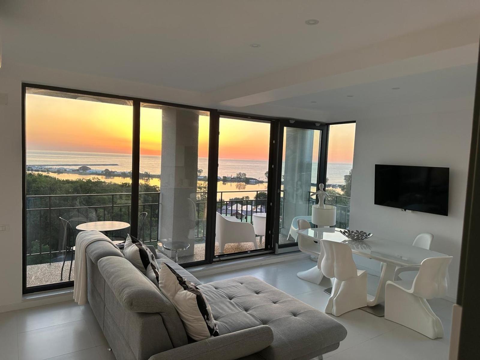 Donna Alba Seaview Penthouse, casa ta de pe plajă Apartment Neptun Exterior foto
