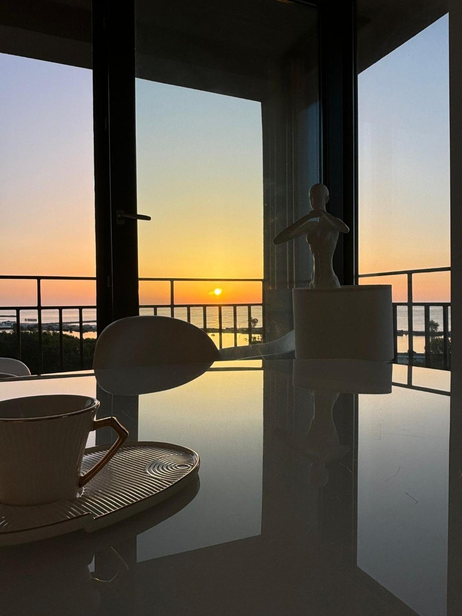 Donna Alba Seaview Penthouse, casa ta de pe plajă Apartment Neptun Exterior foto
