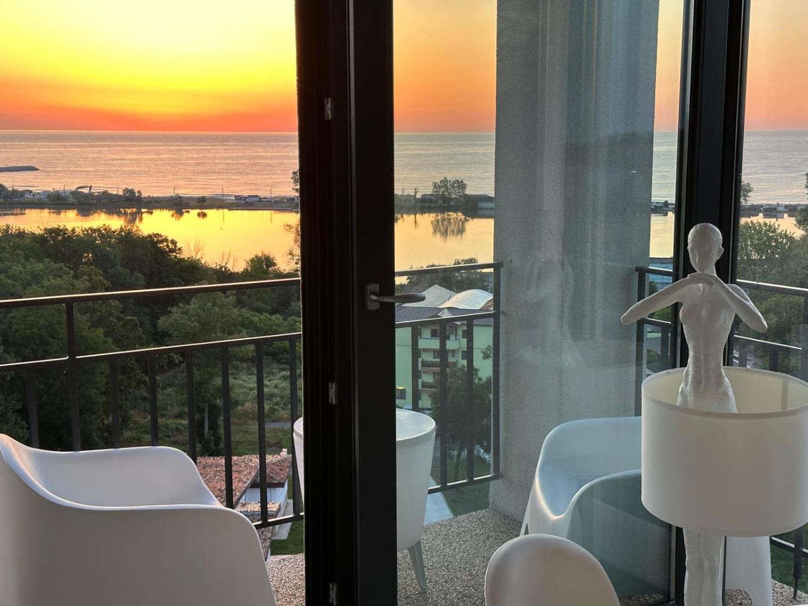 Donna Alba Seaview Penthouse, casa ta de pe plajă Apartment Neptun Exterior foto